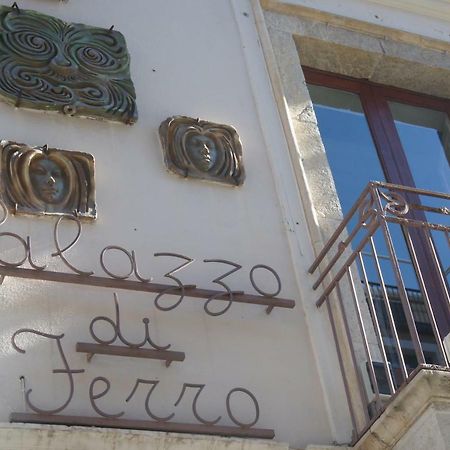 Palazzo Di Ferro Taormina Lägenhet Exteriör bild
