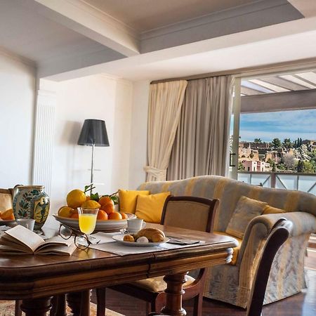 Palazzo Di Ferro Taormina Lägenhet Exteriör bild