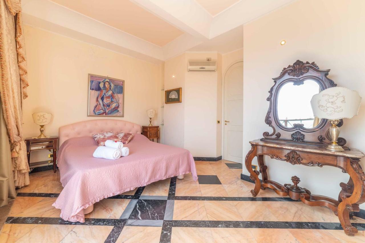 Palazzo Di Ferro Taormina Lägenhet Exteriör bild