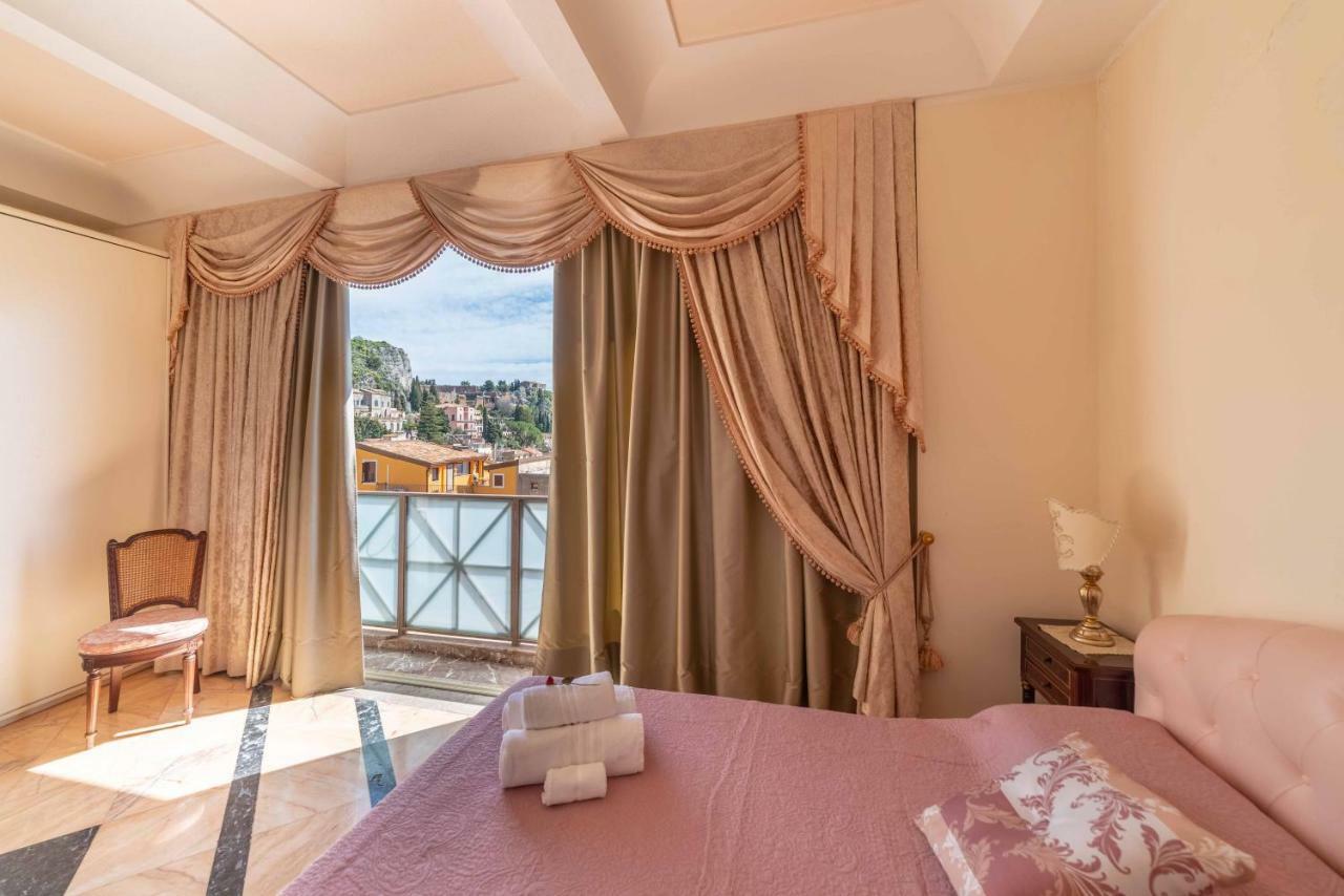 Palazzo Di Ferro Taormina Lägenhet Exteriör bild